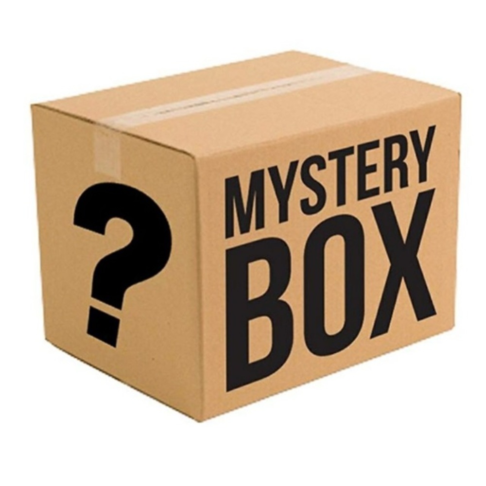 10 Pieces Boys Sz 5 Clothing mystery boxes!